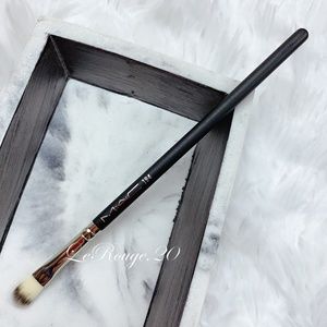 Mac 194 concealer cream eyeshadow brush